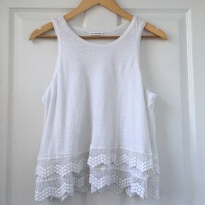 Club Monaco White Linen Tank Top with Scalloped Double-tier Lace Trim